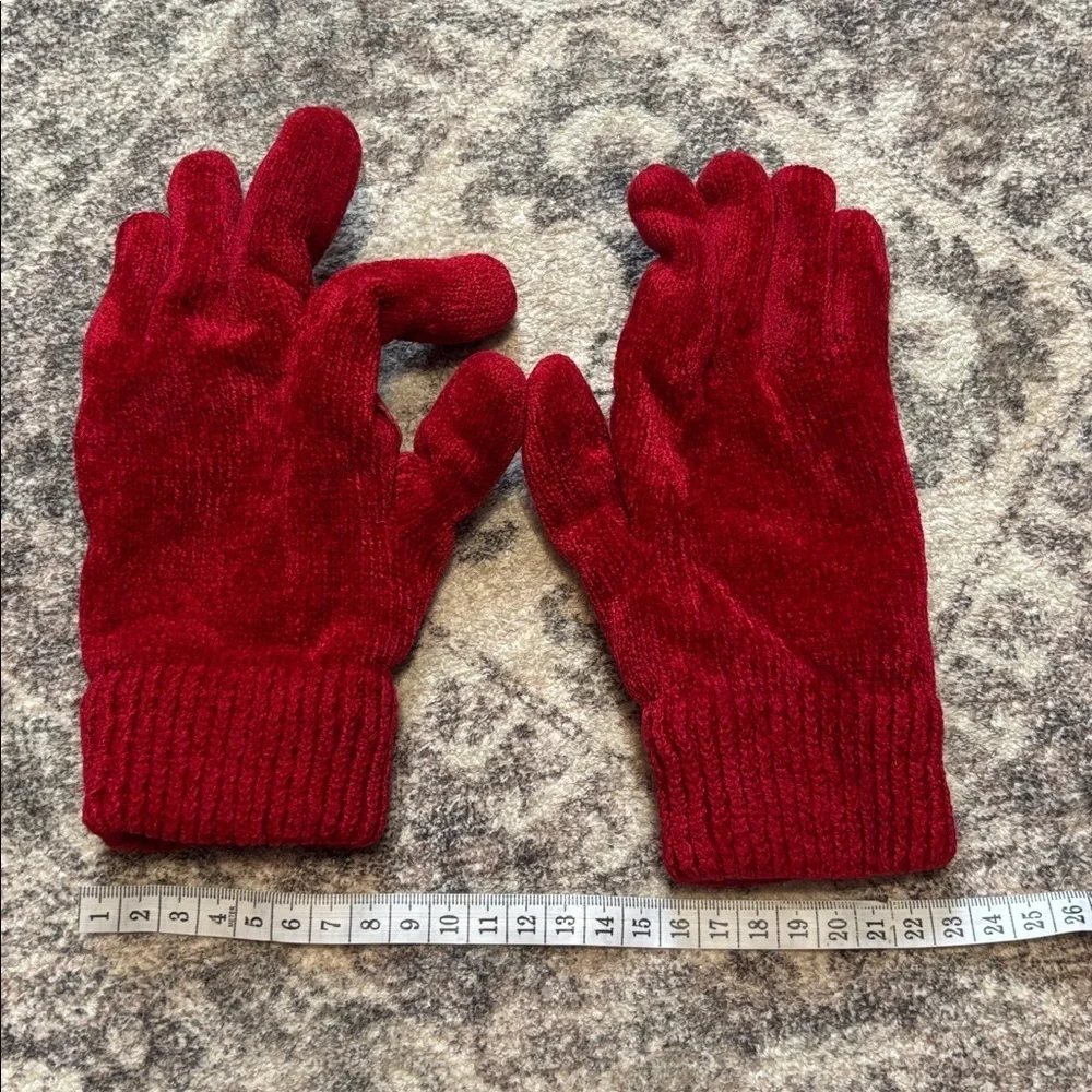 Red Gloves